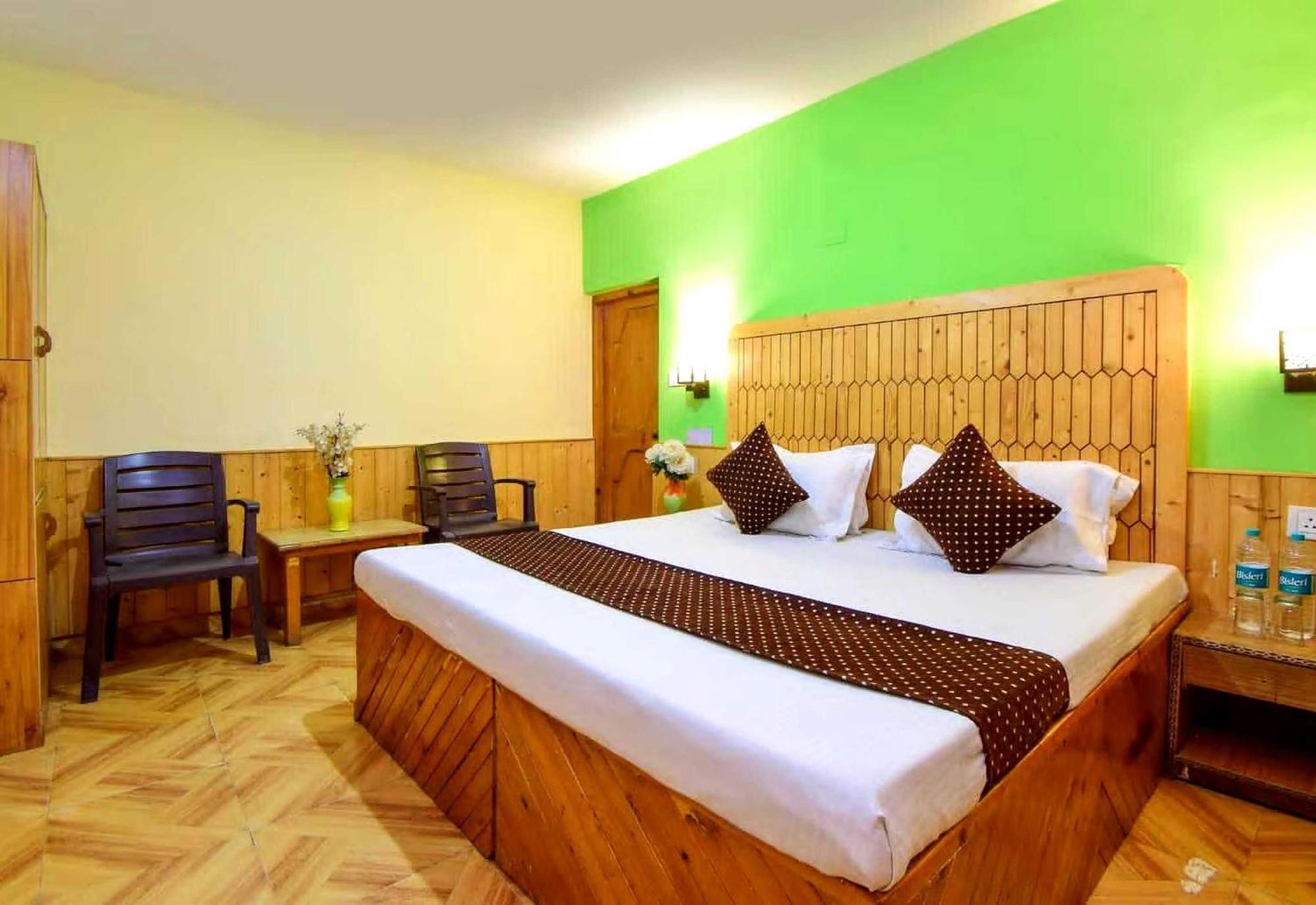 Oyo Flagship 82405 Cochin Villa Manāli Zewnętrze zdjęcie