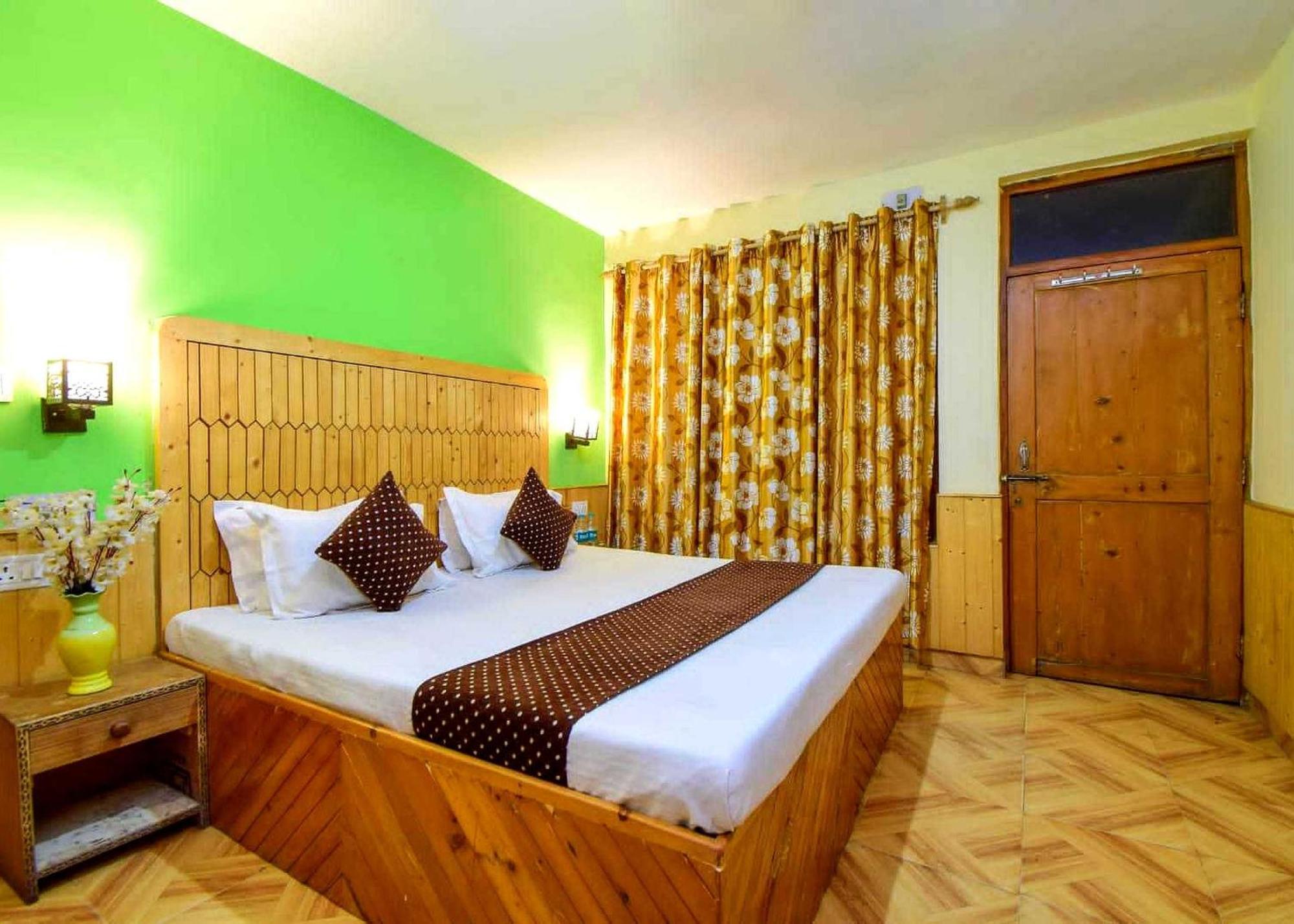 Oyo Flagship 82405 Cochin Villa Manāli Zewnętrze zdjęcie